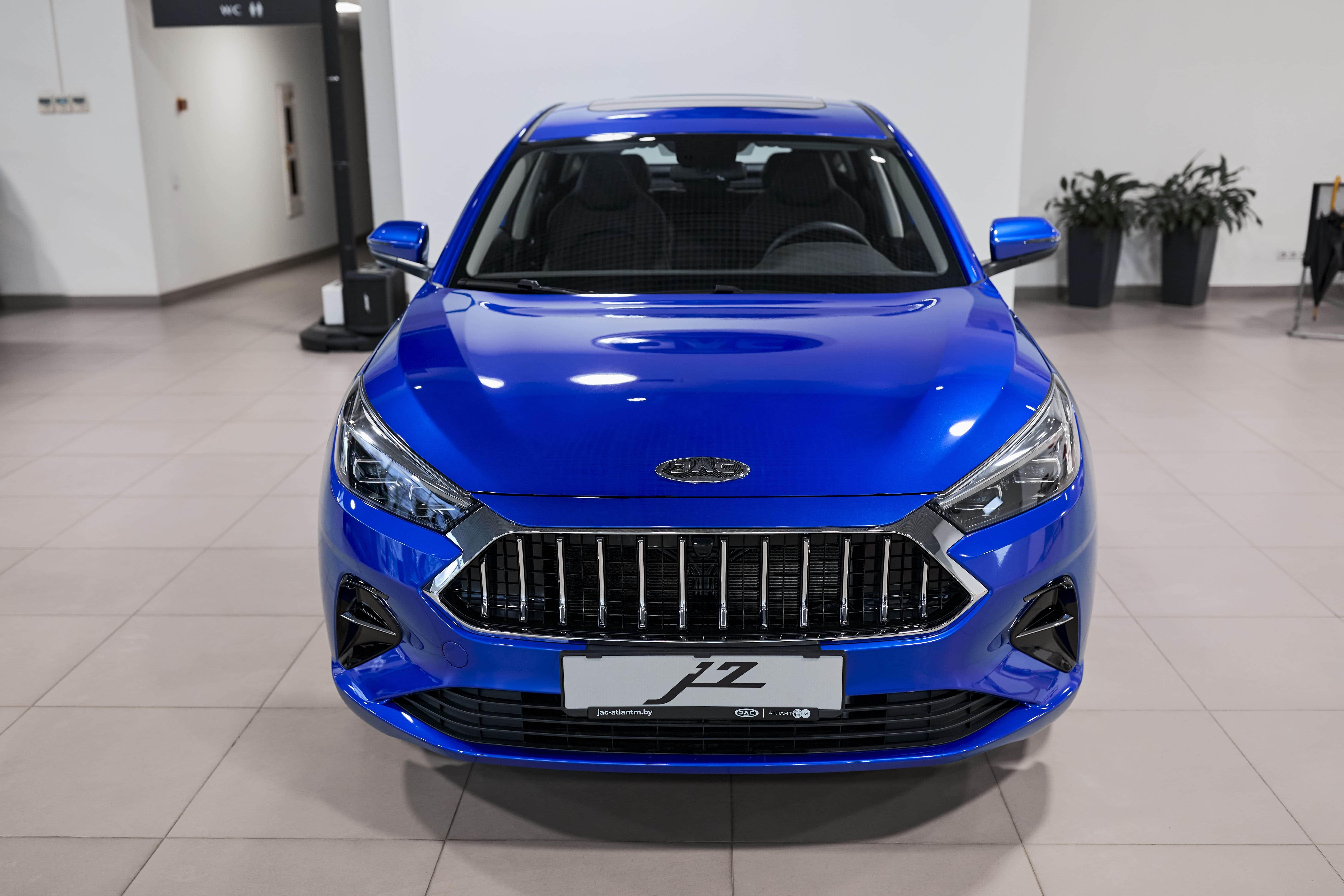 Купить JAC J7 в Минске у официального дилера – цены на Джак J7